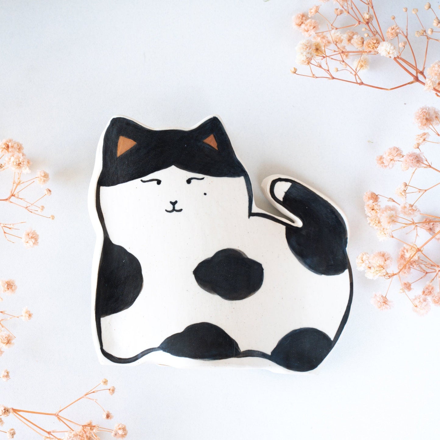 Two Styles Cow Cat Ceramic Planter, Charming Handcrafted Pottery Vase for Cat Enthusiasts, Unique Indoor Plant Decor Gifts for Mum