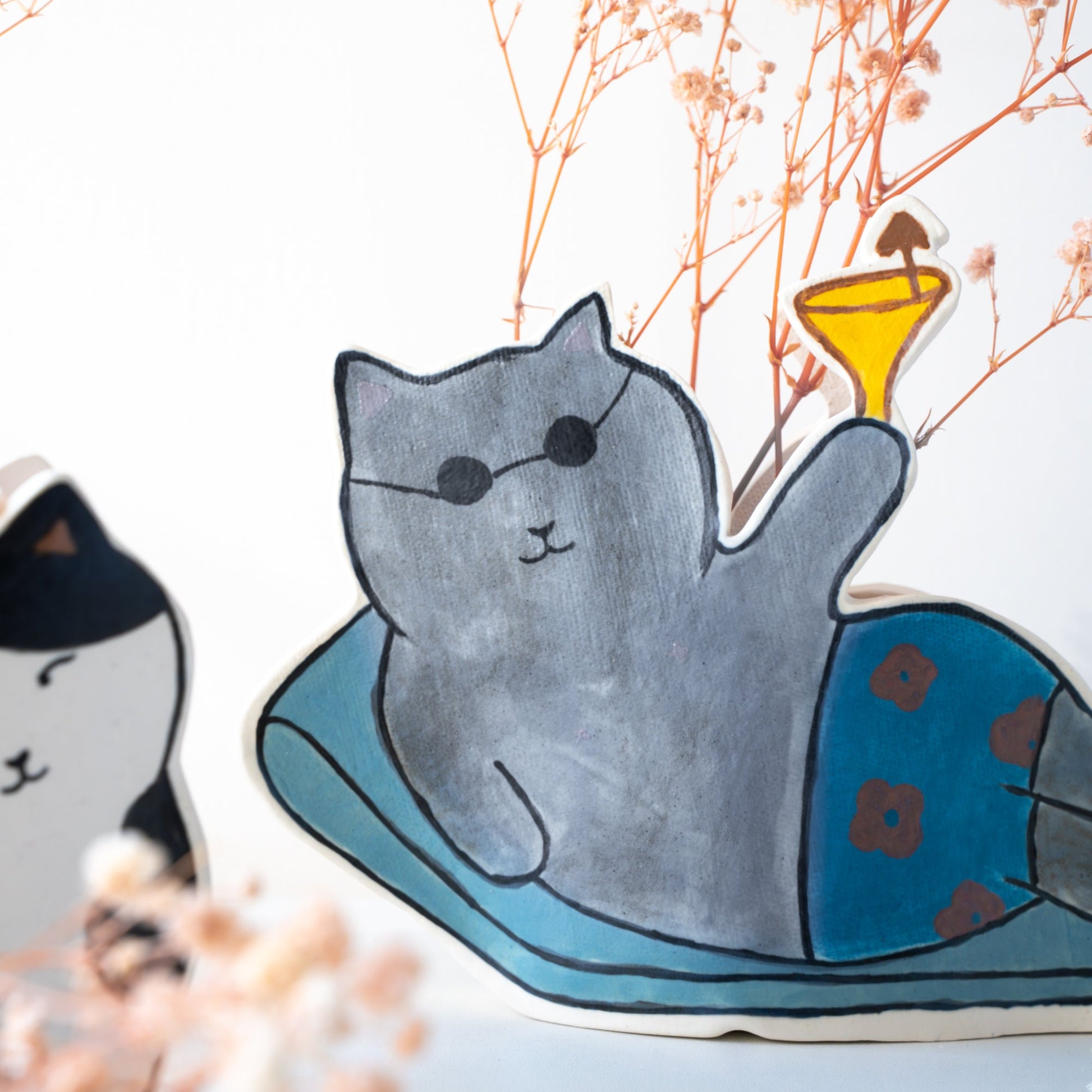 Cat Indoor Planter With Sunglasses,Potted Plant Decor Housewarming Gift, Charming Cat Ceramic Planter Gift for Her Mother's Day Gifts