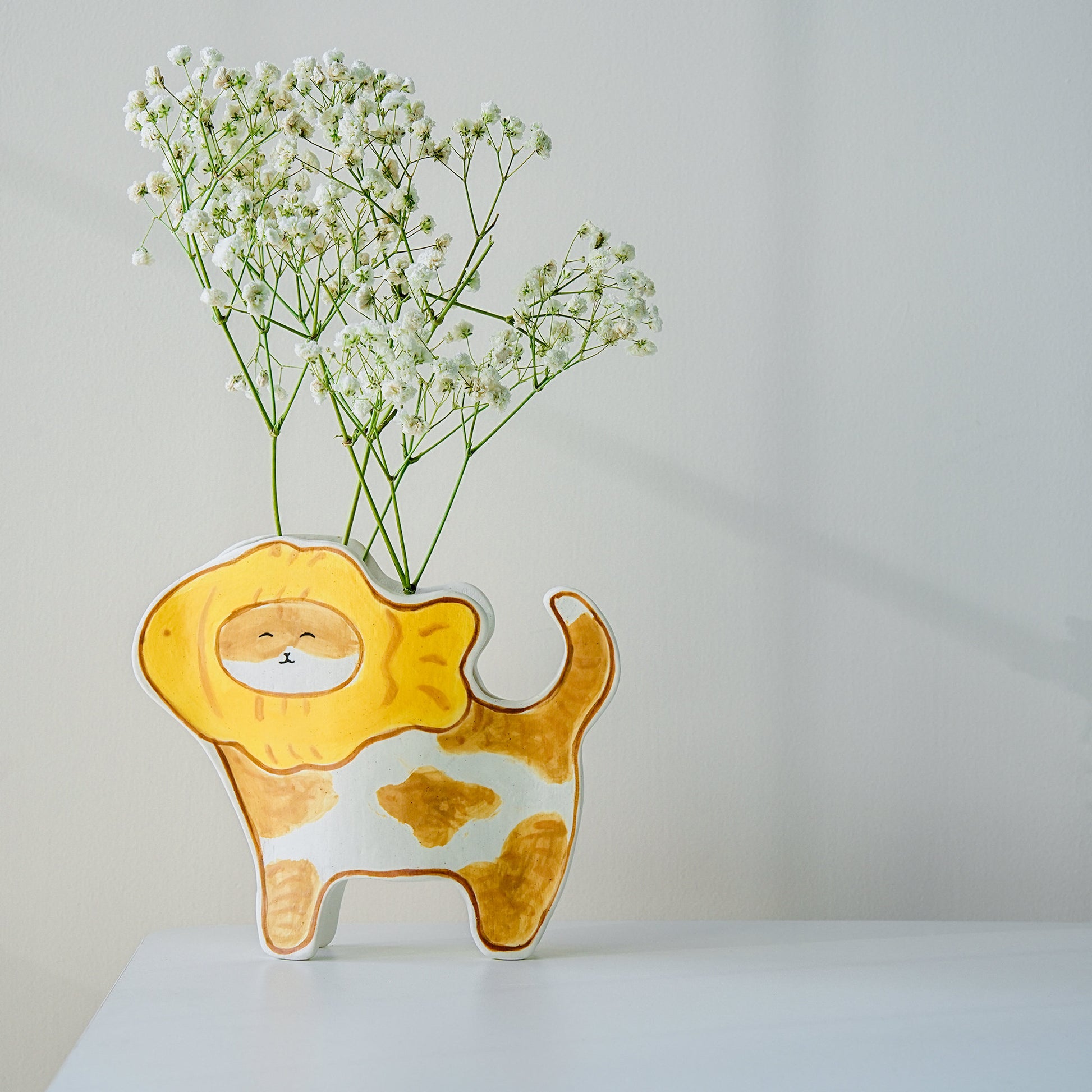 Cute Kitty Vase for Succulents and Small Flowers, Cat-Shaped Handmade Ceramic Planter, Charming Feline Decor for Plant Lovers