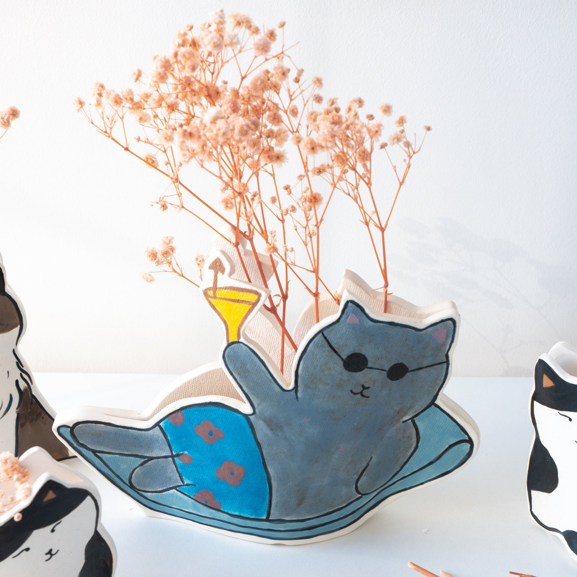 Cat Indoor Planter With Sunglasses,Potted Plant Decor Housewarming Gift, Charming Cat Ceramic Planter Gift for Her Mother's Day Gifts