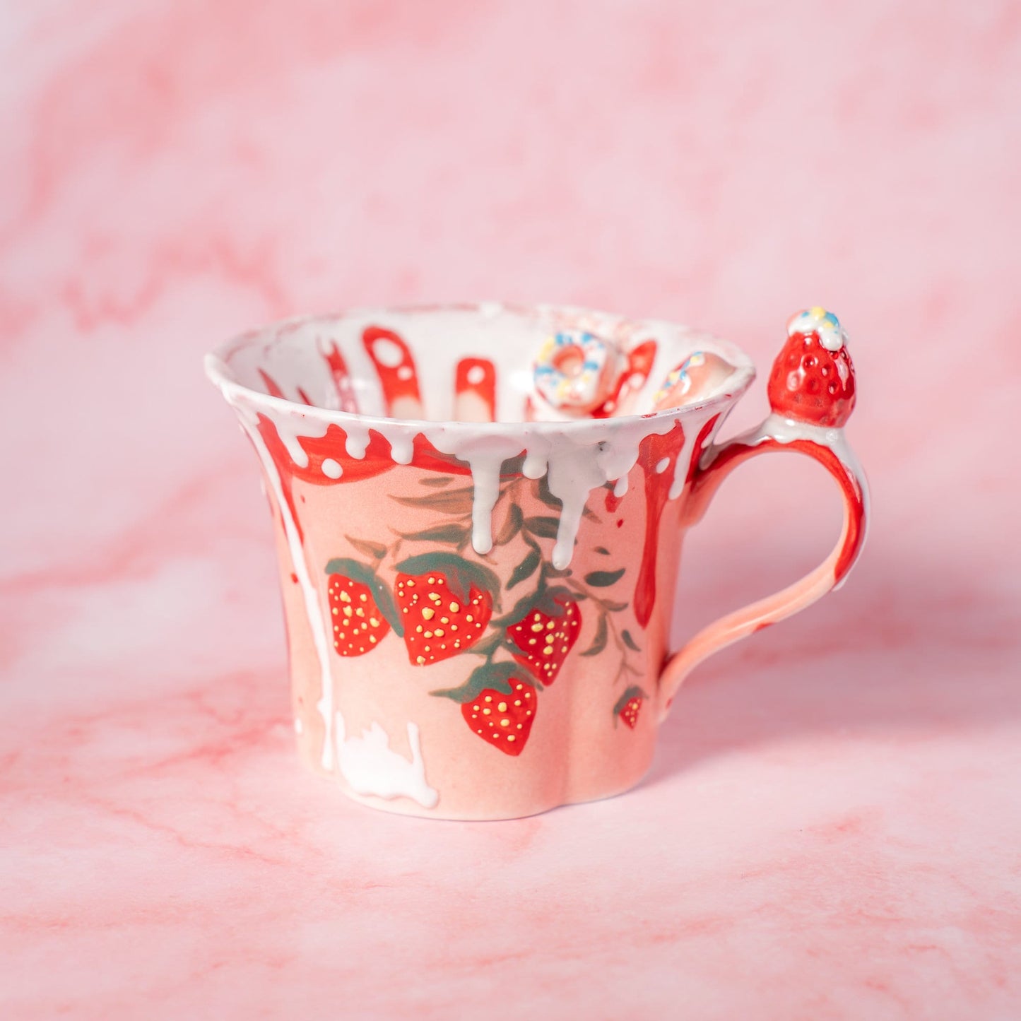 Strawberry handmade ceramic mug Strawberry soirée pottery cup handmade mug aesthetic mug modern coffee mug Cute Pink drinkware motehr's day